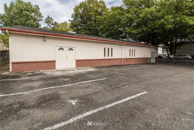 Property photo for 4103 Rainier Avenue S, Seattle photo 2
