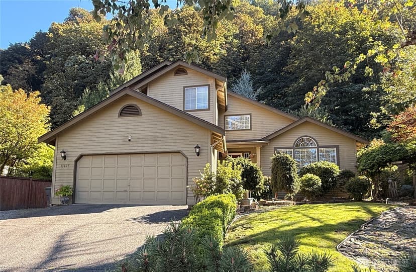 Property photo for 15827 SE 156th Court, Renton