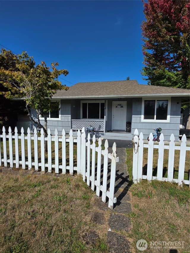 Property photo for 1750 NE 146th Street, Shoreline