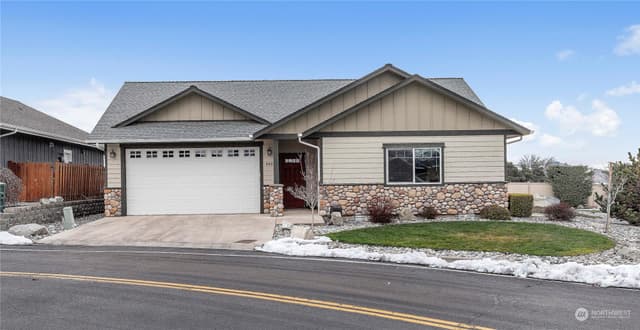 Property photo for 549 Village Drive, Manson