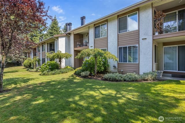 Property photo for 12818 SE 41st Lane #B103, Bellevue