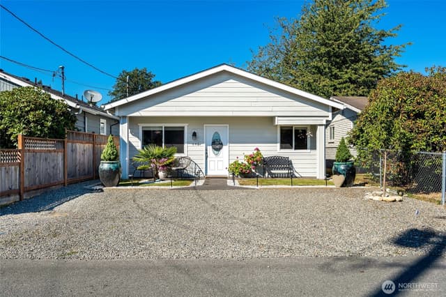 Property photo for 643 Monroe Street, Monroe