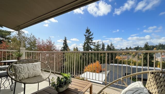 Property photo for 2920 76th Avenue SE #411, Mercer Island