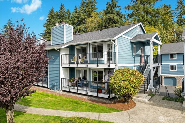 Property photo for 3100 125th Avenue SE #15, Bellevue