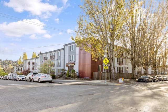 Property photo for 3661 Phinney Avenue N #407, Seattle
