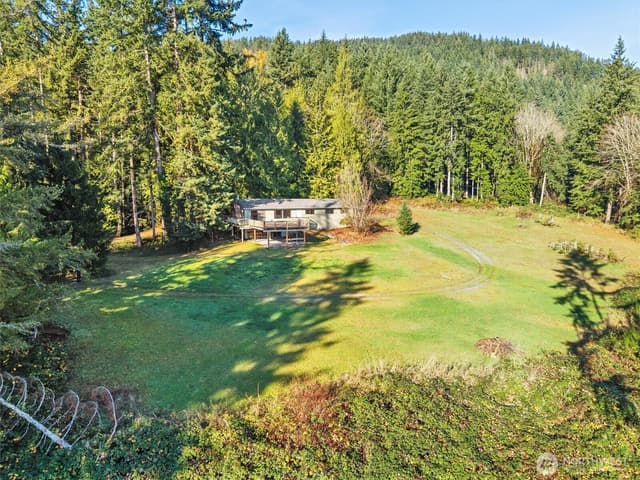 Property photo for 12901 230th Avenue SE, Issaquah