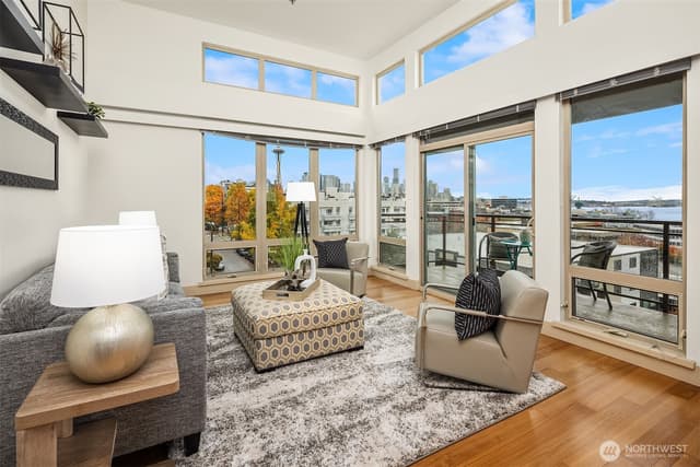 Property photo for 500 5th Avenue W #705, Seattle