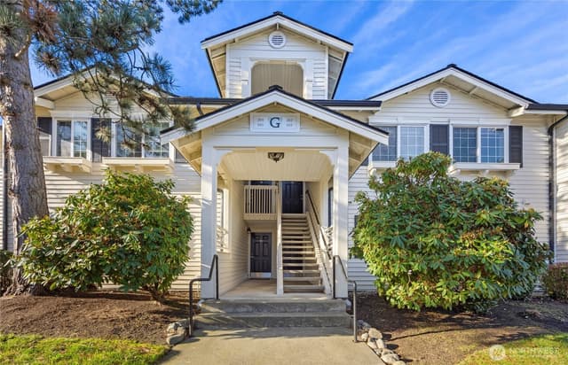 Property photo for 12404 E Gibson Road #G202, Everett
