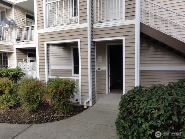 Property photo for 10008 186th Street E #102, Puyallup