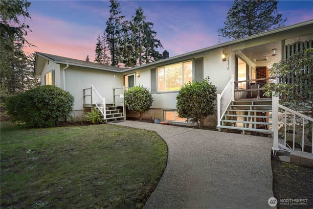 Property photo for 12318 34th Avenue E, Tacoma