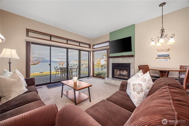 Property photo for 100 Lake Chelan Shores Drive #11-3, Chelan