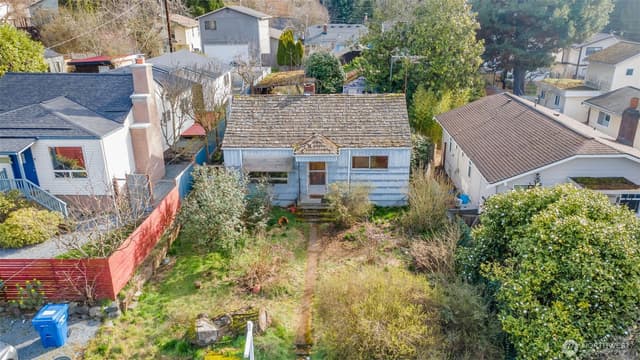 Property photo for 10330 Midvale Avenue N, Seattle