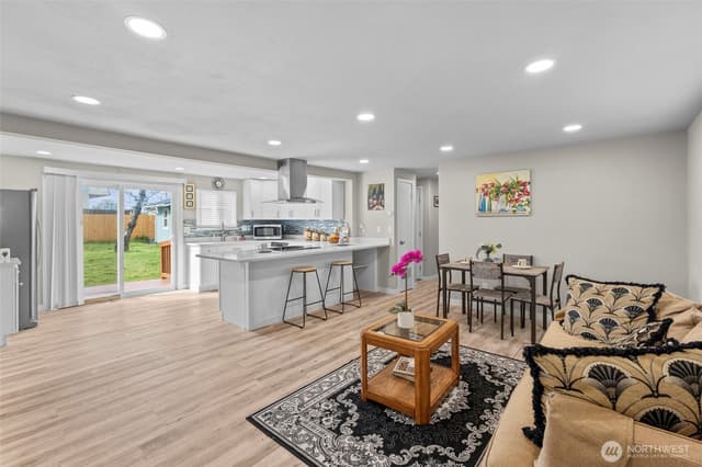 Property photo for 10506 Occident Street SW, Lakewood