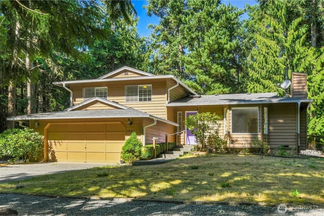 Property photo for 3918 Brenden Circle, Clinton
