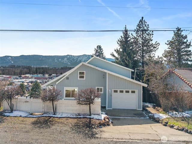 Property photo for 205 W 5th Street, Cle Elum