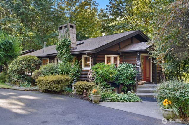 Property photo for 6017 64th Street W, University Place