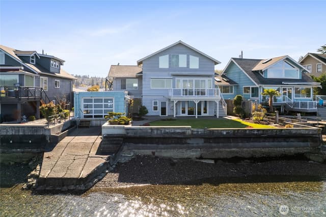 Property photo for 1834 Day Island Blvd W, University Place