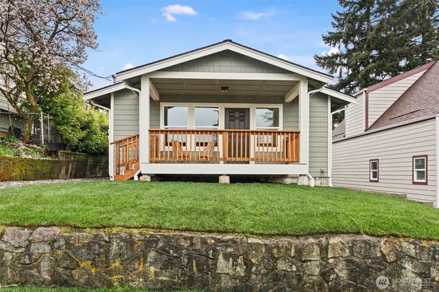 Property photo for 1925 5th Street, Bremerton
