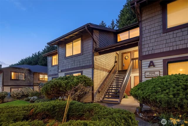 Property photo for 705 143rd Avenue NE #A4, Bellevue