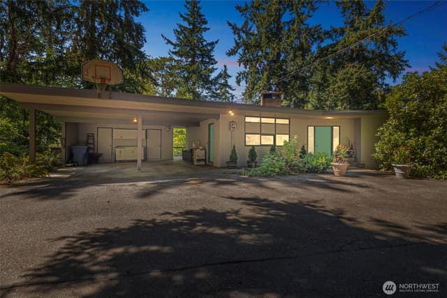 Property photo for 2650 120th Avenue NE, Bellevue