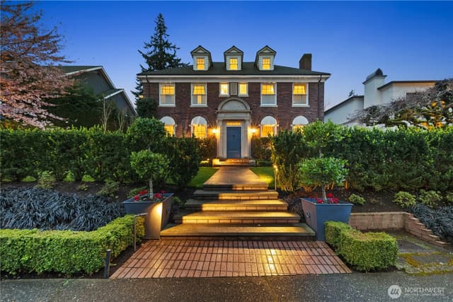 Property photo for 1331 Broadmoor Drive E, Seattle