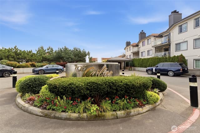 Property photo for 2760 76th Avenue SE #505, Mercer Island