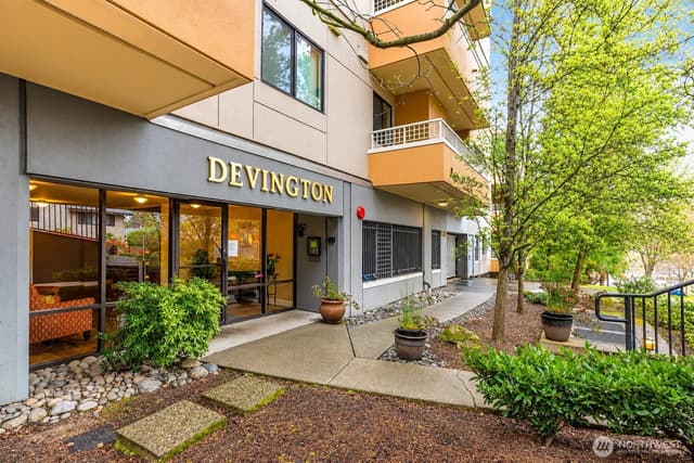 Property photo for 7600 SE 29th St #311, Mercer Island