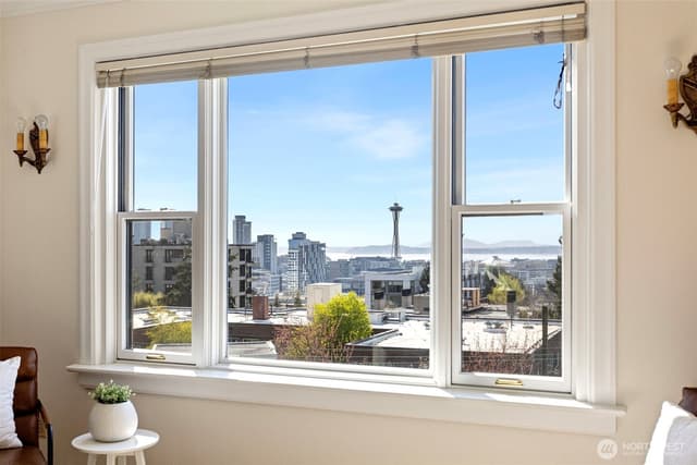 Property photo for 711 Belmont Place E #304, Seattle