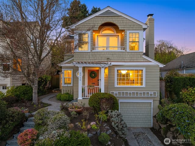 Property photo for 2710 W Blaine St, Seattle