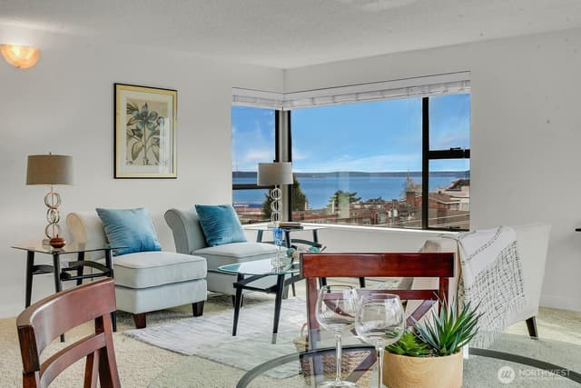 Property photo for 912 3rd Avenue W #501, Seattle