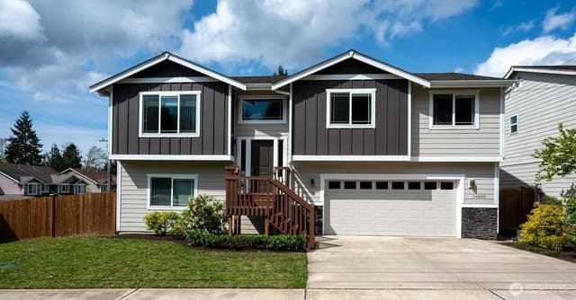 Property photo for 14605 20th Avenue NE, Shoreline
