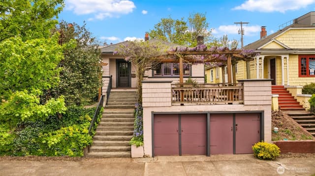 Property photo for 1018 NE 62nd Street, Seattle