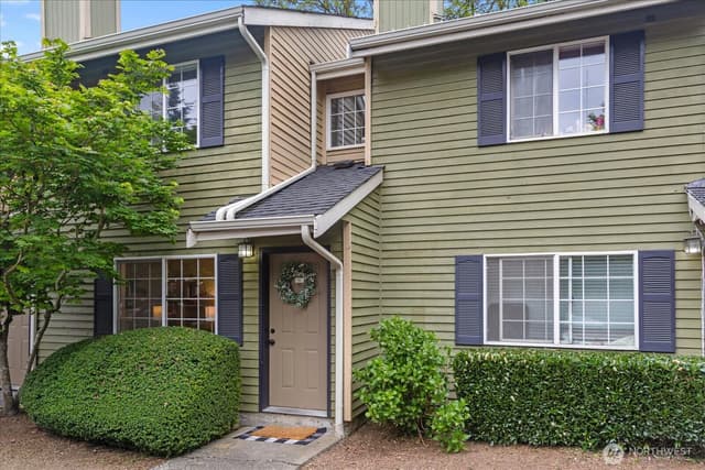 Property photo for 412 Center Road #F3, Everett