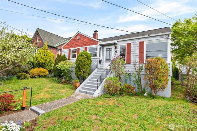 Property photo for 1110 Hayward Avenue, Bremerton