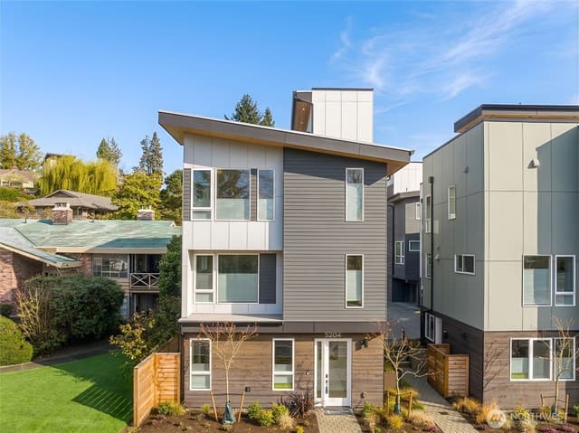 Property photo for 5204 Sand Point Way NE, Seattle