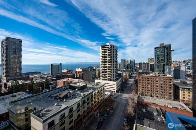 Property photo for 2100 3rd Avenue #1502, Seattle