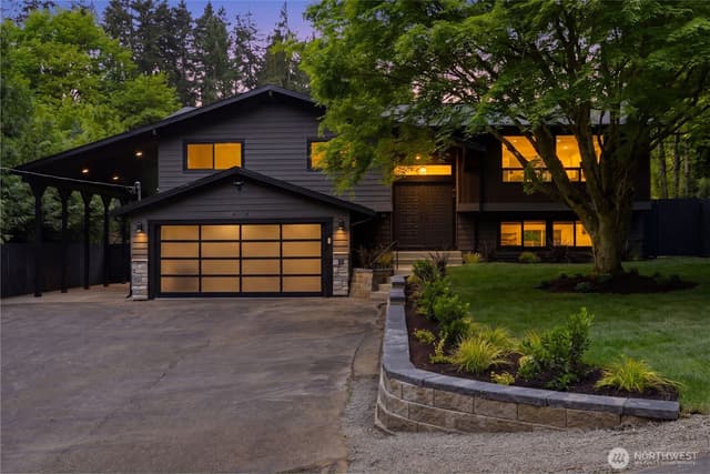 Property photo for 4008 NE 197th Street, Lake Forest Park