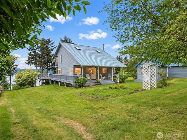 Property photo for 38 M Cascade Drive, Hat Island