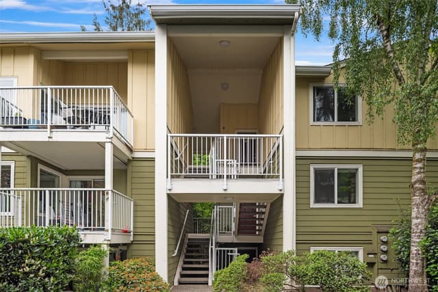 Property photo for 300 N 130th Street #8-202, Seattle