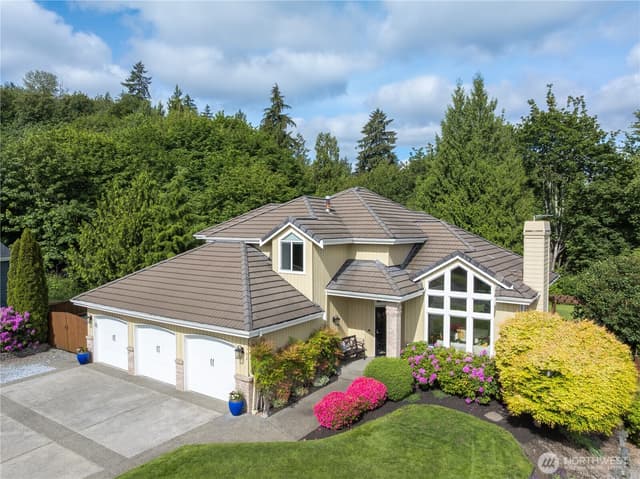Property photo for 1702 14th Street SW, Puyallup