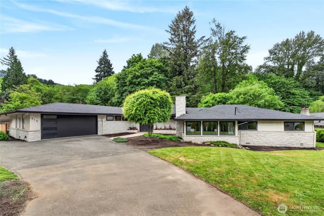 Property photo for 415 Front Street S, Issaquah