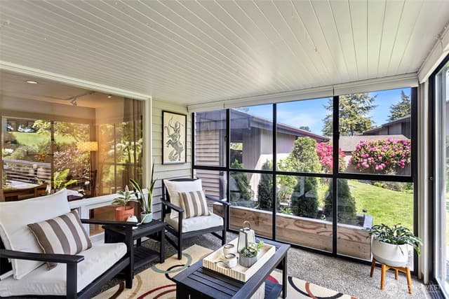Property photo for 10800 Glen Acres Drive S #T16, Seattle
