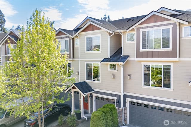 Property photo for 524 Pilchuck Path, Everett