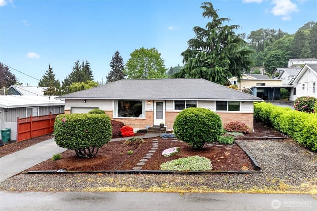 Property photo for 8035 S 116th Street, Seattle