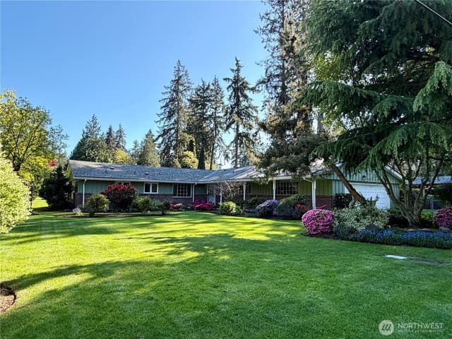 Property photo for 10704 Interlaaken Drive SW, Lakewood