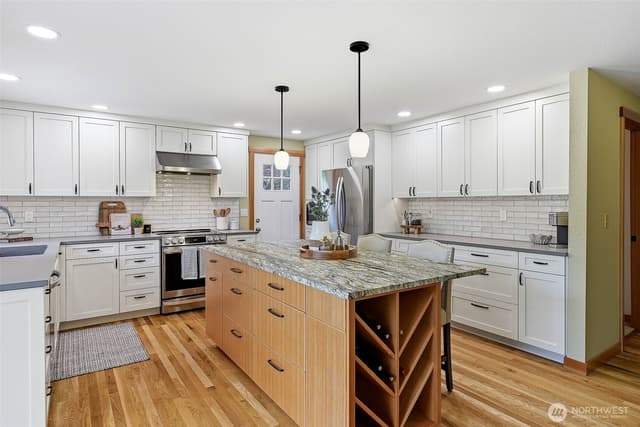 Property photo for 10611 237th Place SW, Edmonds