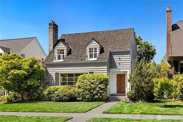 Property photo for 3863 44th Avenue NE, Seattle
