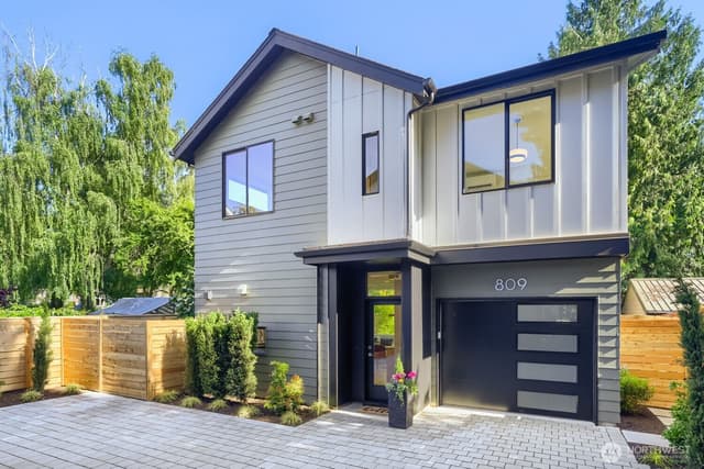 Property photo for 809 NE 90th Street, Seattle