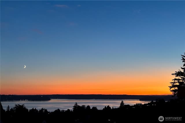Property photo for 4409 California Avenue SW #404, Seattle