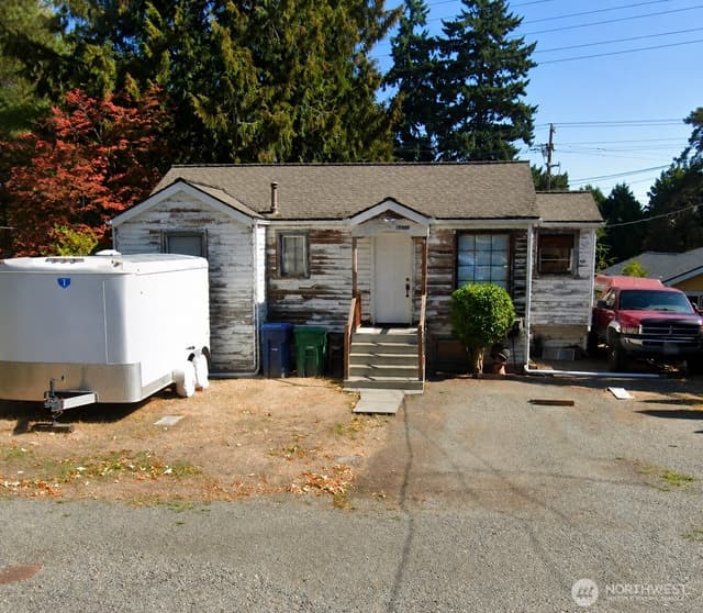 Property photo for 11042 Fremont Avenue N, Seattle
